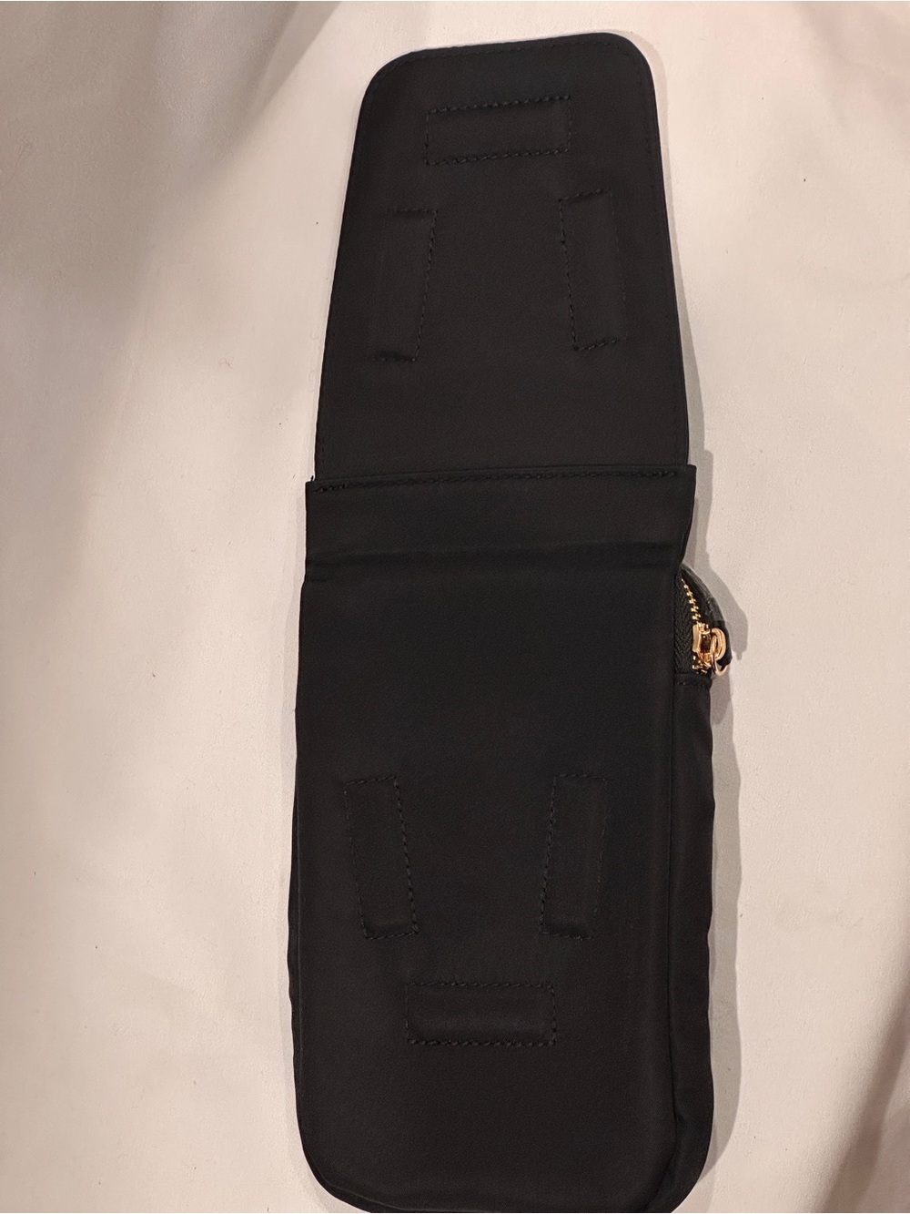 Bolsetta RFID Blocking Snap-On Magnetic Hip Pouch w/ Zippered Pocket/ NWOT - Picture 4 of 6